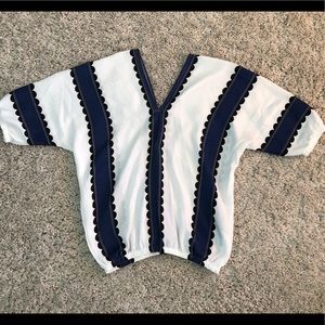 Blouse with 3/4 length sleeves